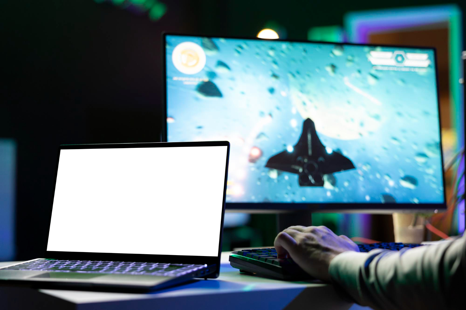 laptop displays and external monitors for professional work