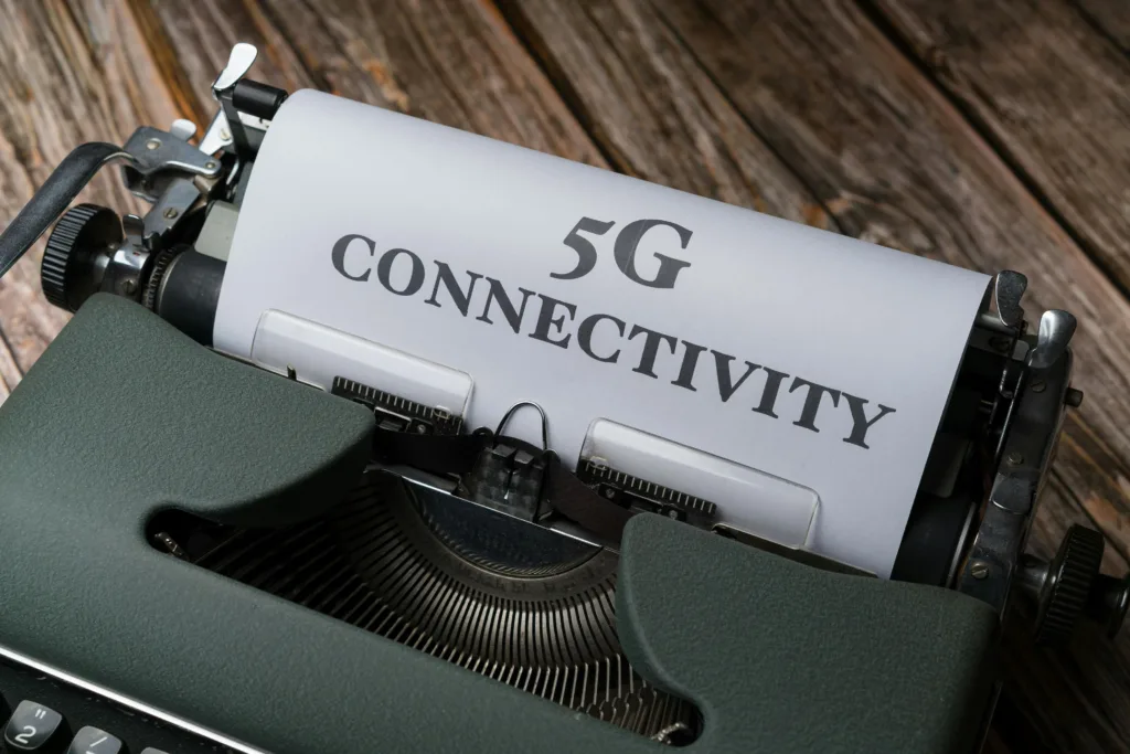 Virtual network slices operating on a standalone 5G network
