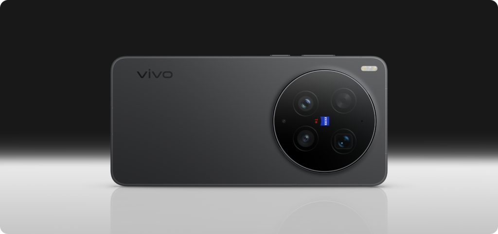 vivo X300 Ultra 200MP refined portrait system for natural detail and realistic skin tones