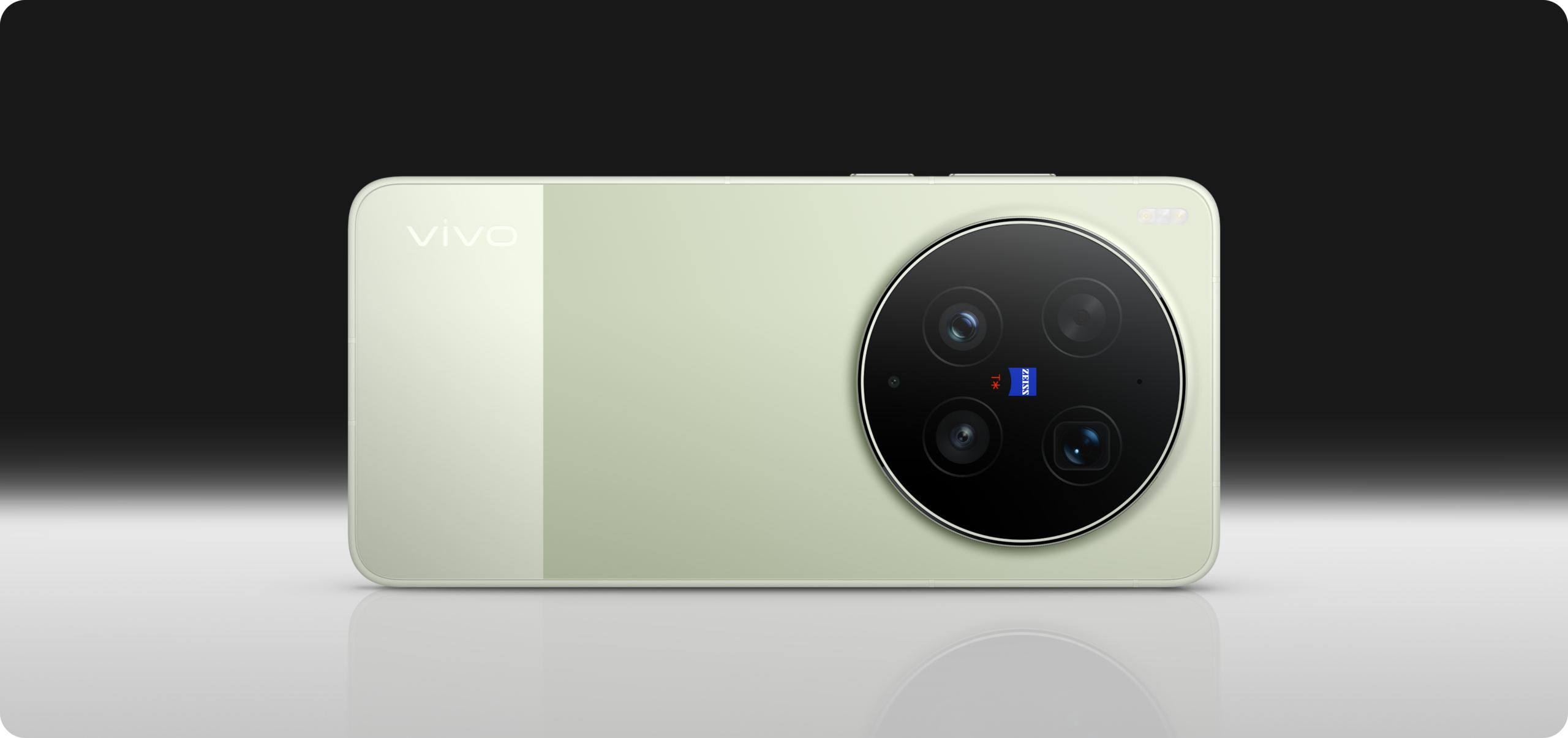 vivo X300 Ultra top features including ZEISS telephoto extender and 4K 120fps Dolby Vision video