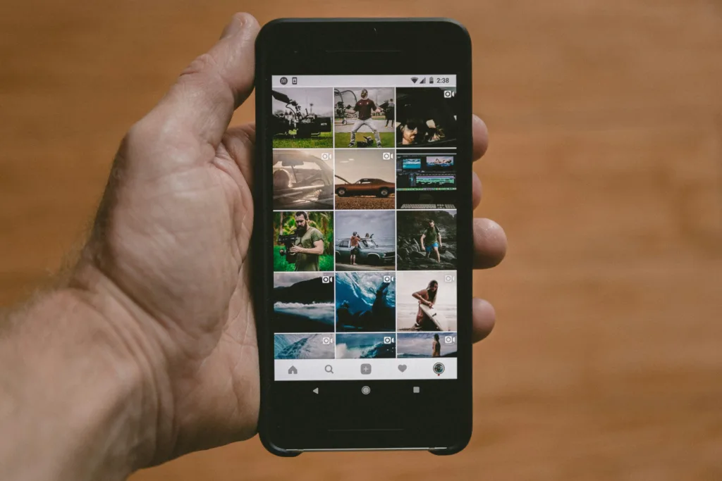 Checking Google Photos backup status on Android smartphone