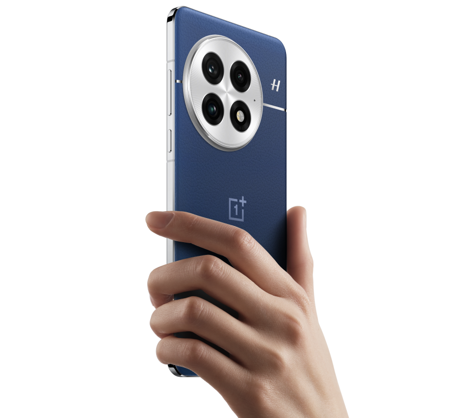 OnePlus 13 premium design and rear camera module